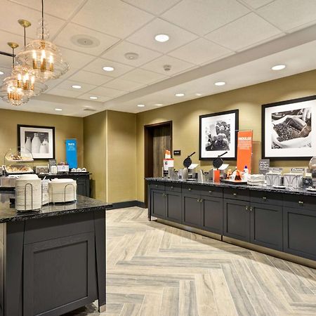 Hampton Inn&Suites Detroit/Warren Extérieur photo
