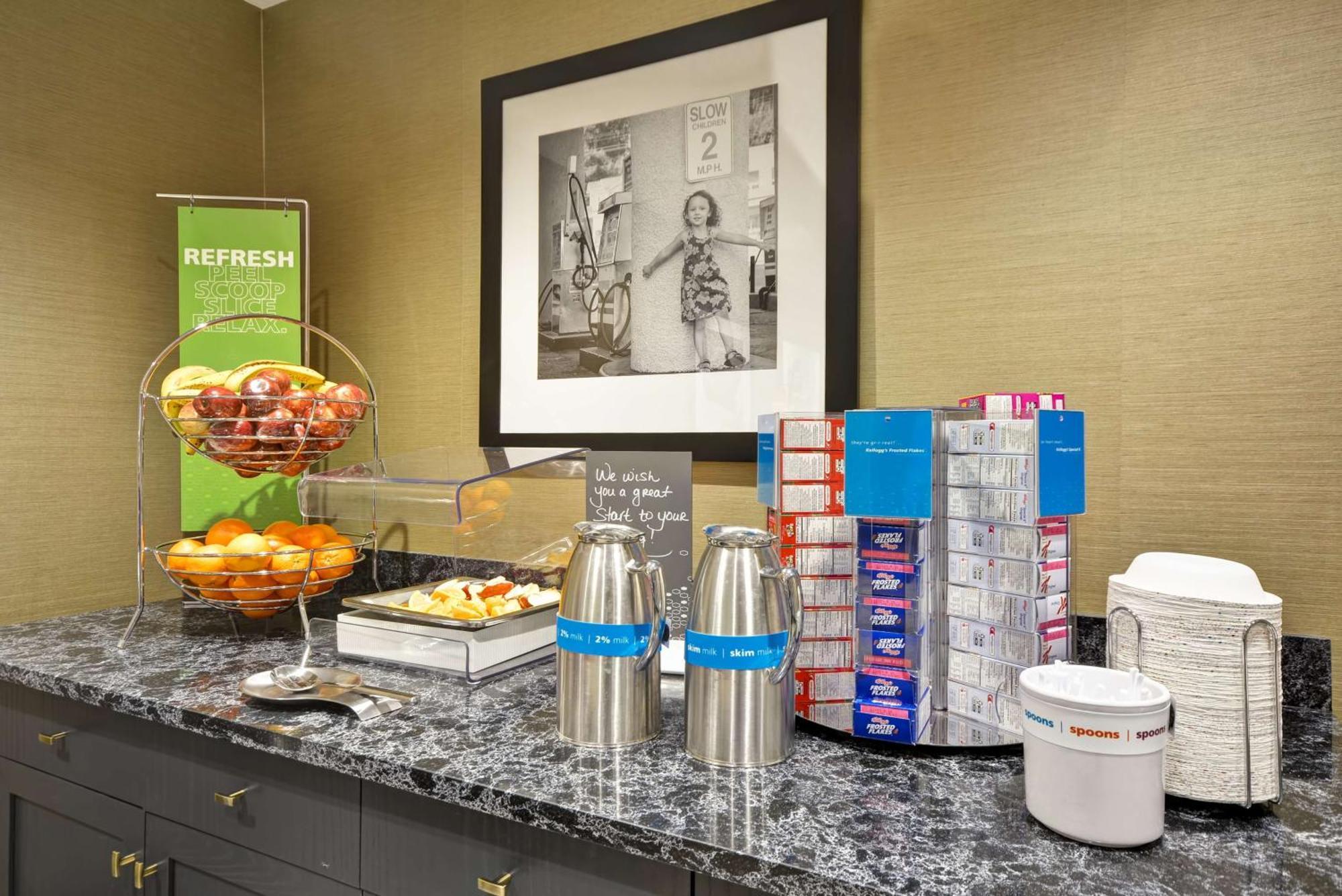 Hampton Inn&Suites Detroit/Warren Extérieur photo