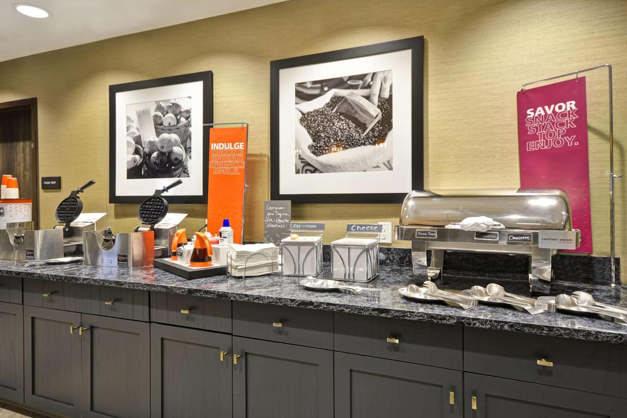 Hampton Inn&Suites Detroit/Warren Extérieur photo